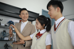 推動現(xiàn)代職業(yè)教育高質(zhì)量發(fā)展 讓技能人才前景更光明
