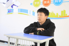 選擇新華，奔赴未來