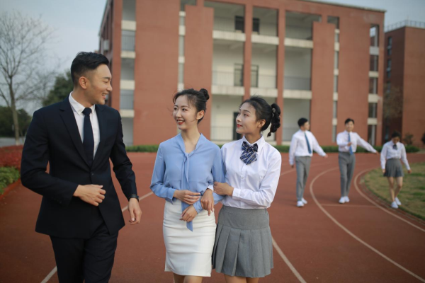 2021就業(yè)競爭力觀察報告出爐，互聯(lián)網(wǎng)行業(yè)依然火熱