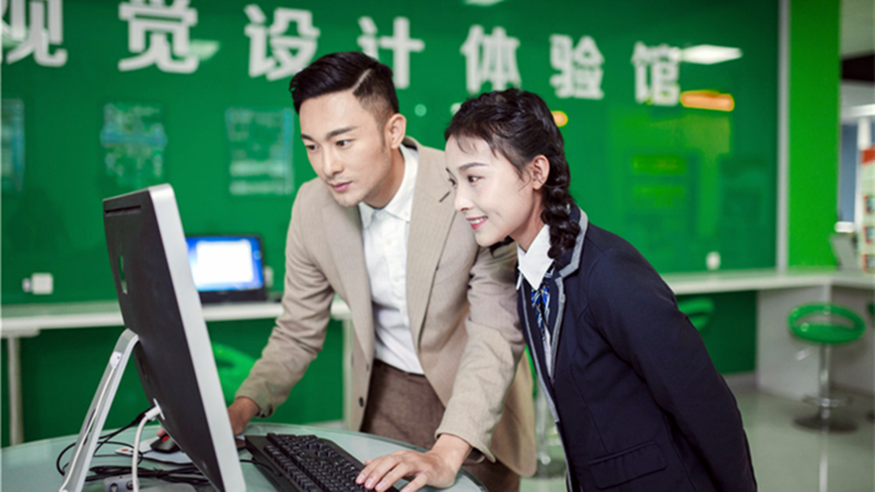 中國網(wǎng)民超10億，數(shù)字傳媒設(shè)計(jì)蓬勃發(fā)展！專業(yè)人才未來可期！