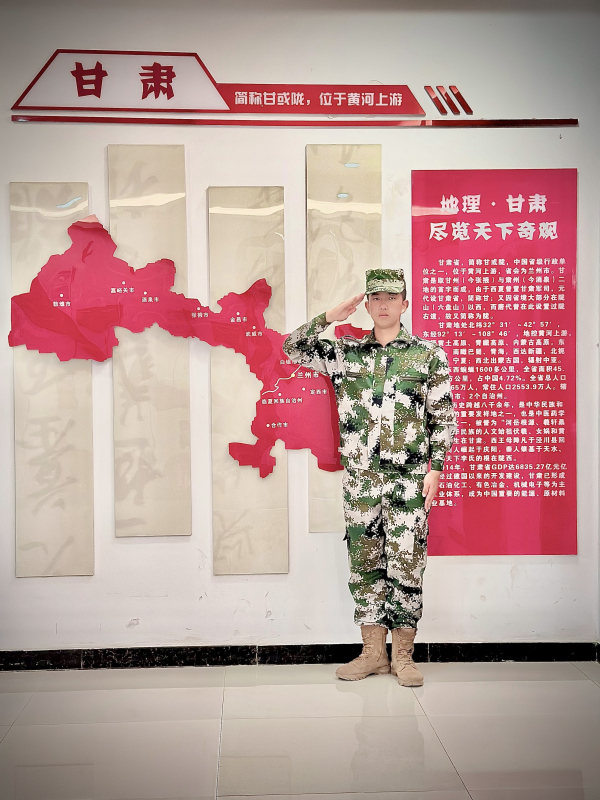 退伍軍人重返校園，立志追求大學夢