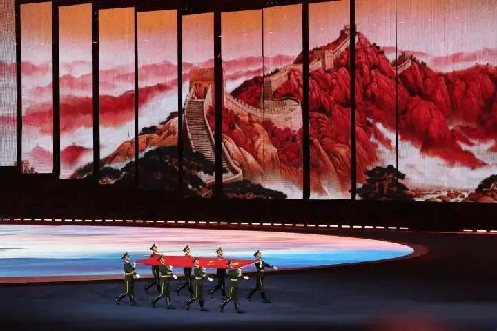 超1億人點燃亞運圣火,數(shù)字人“跑到”現(xiàn)場觀眾面前,是如何做到的?