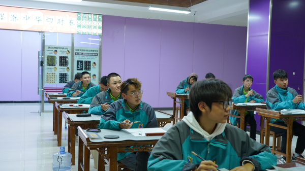 弘揚傳統文化，抒發愛國熱情——蘭州新華雙節活動